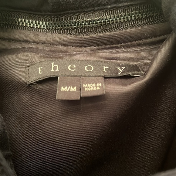 Theory size medium coat with detachable hood size Medium - Picture 3 of 6